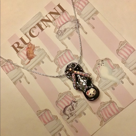 New Rucinni Hello Kitty Flip Flop Necklace - Picture 2 of 3
